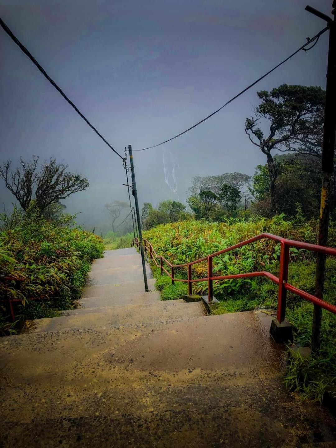 Dilani Adamspeak Riverstay Nallathanniya Екстериор снимка